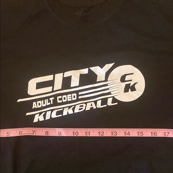 Gildan kickball Black Short Sleeve Tee Crewneck Size Large - Picture 1 of 3